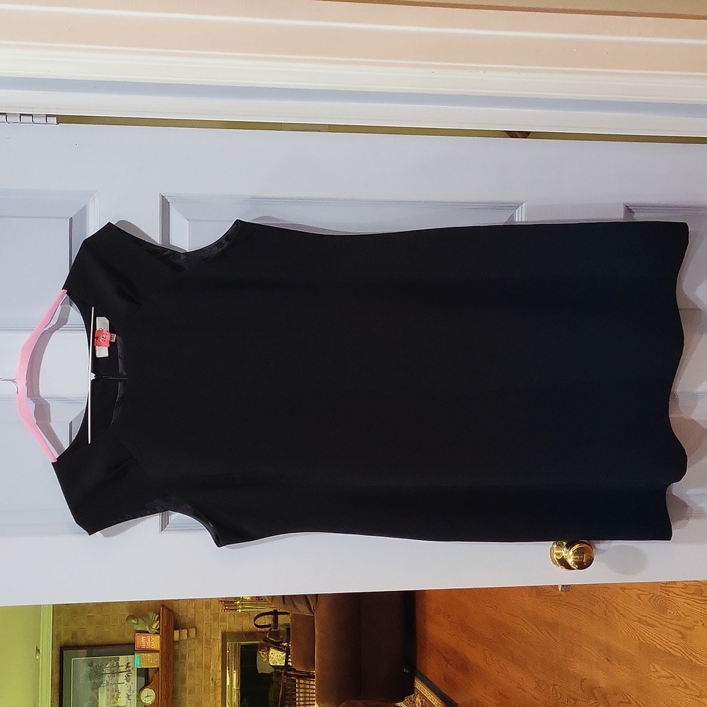 Kasper black sleeveless dress size 18